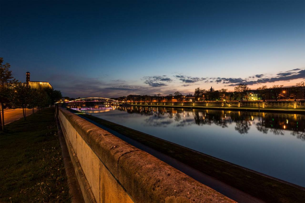 Home Far From Home Krakow Exterior photo